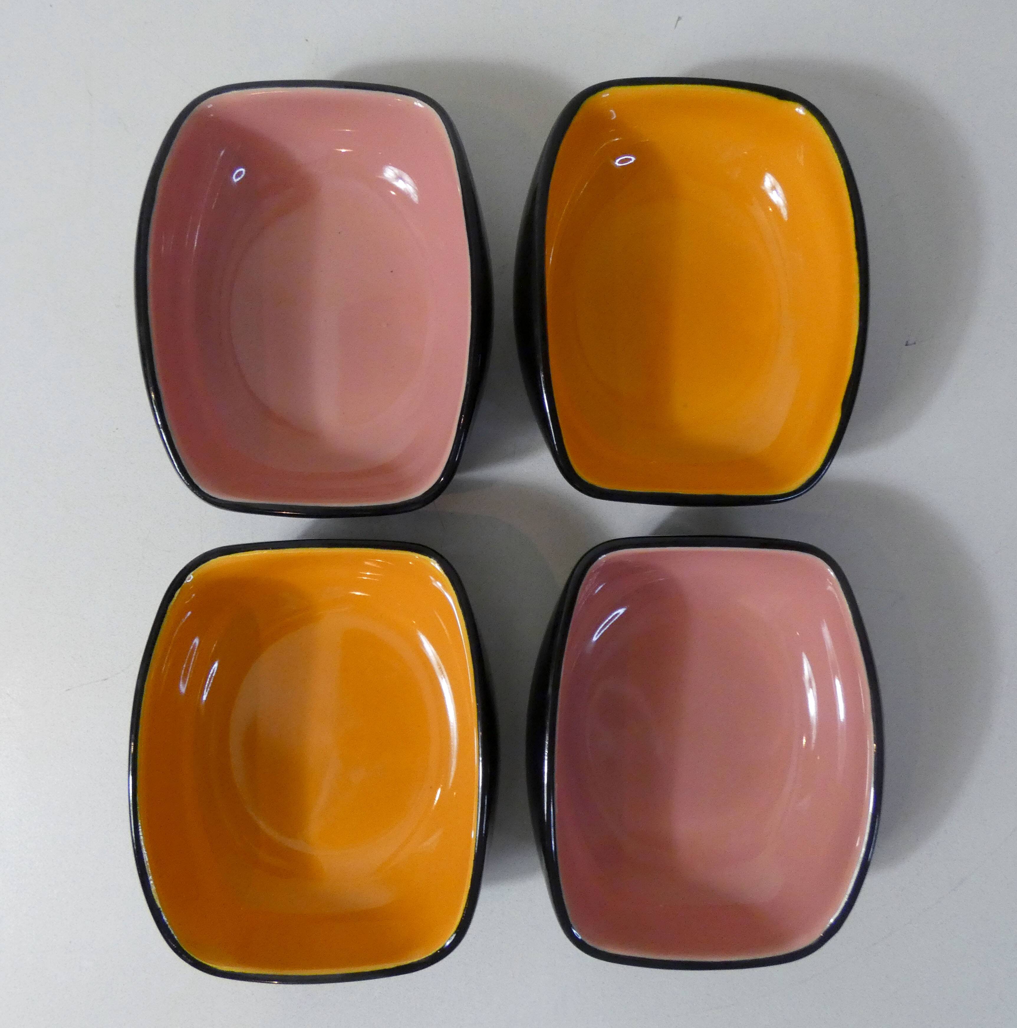 4 vintage ceramic bowls with free-form design