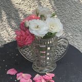 Angel wings vase, in transparent glass with art deco relief pattern