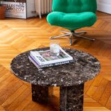 Round brown marble table
