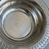 Plat ancien, panière ancienne