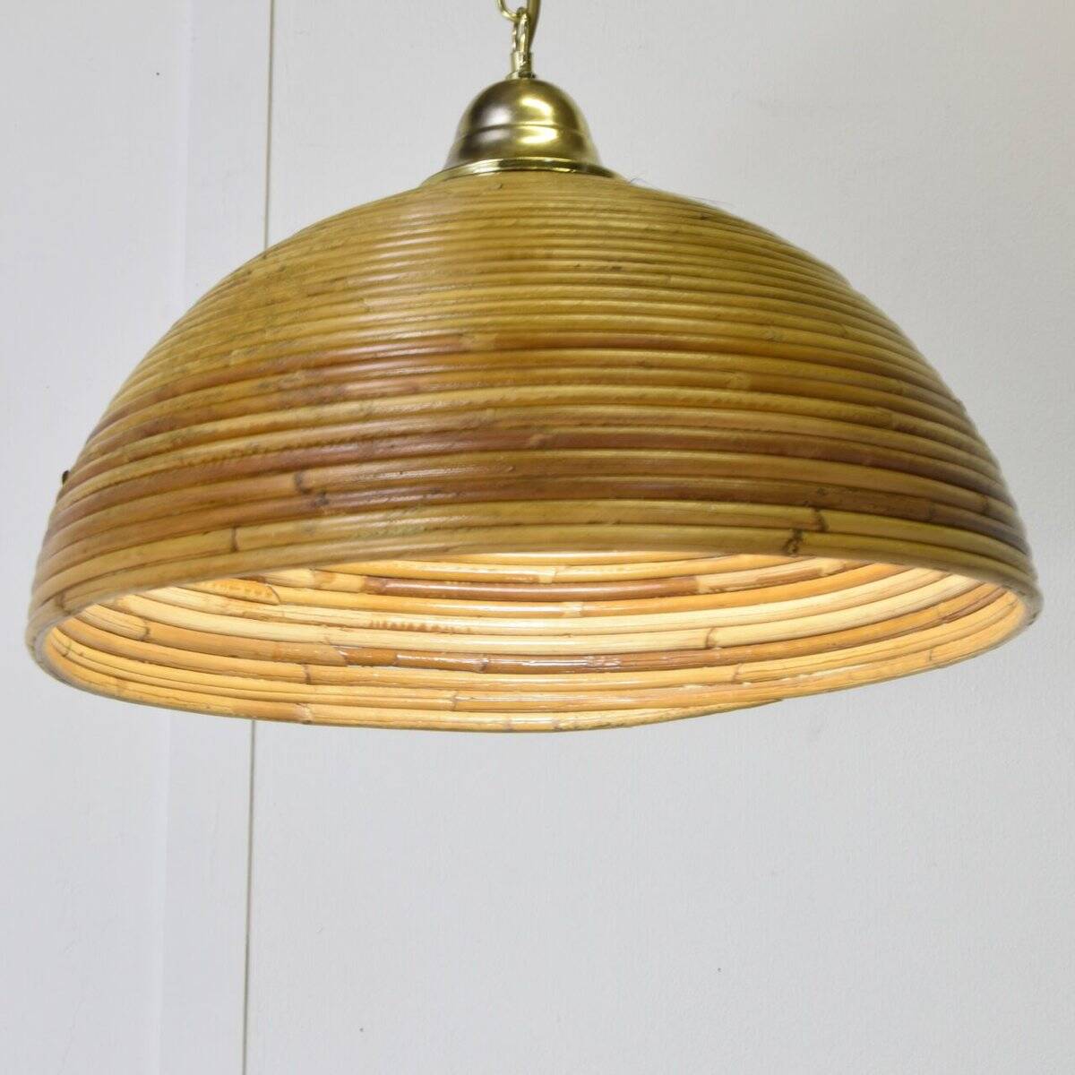 Vintage pendant lamp in bamboo and wicker, 1960s.