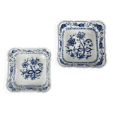 Pair of square dishes in Blue Onion porcelain Kahla – East Germany, 1960–1980
