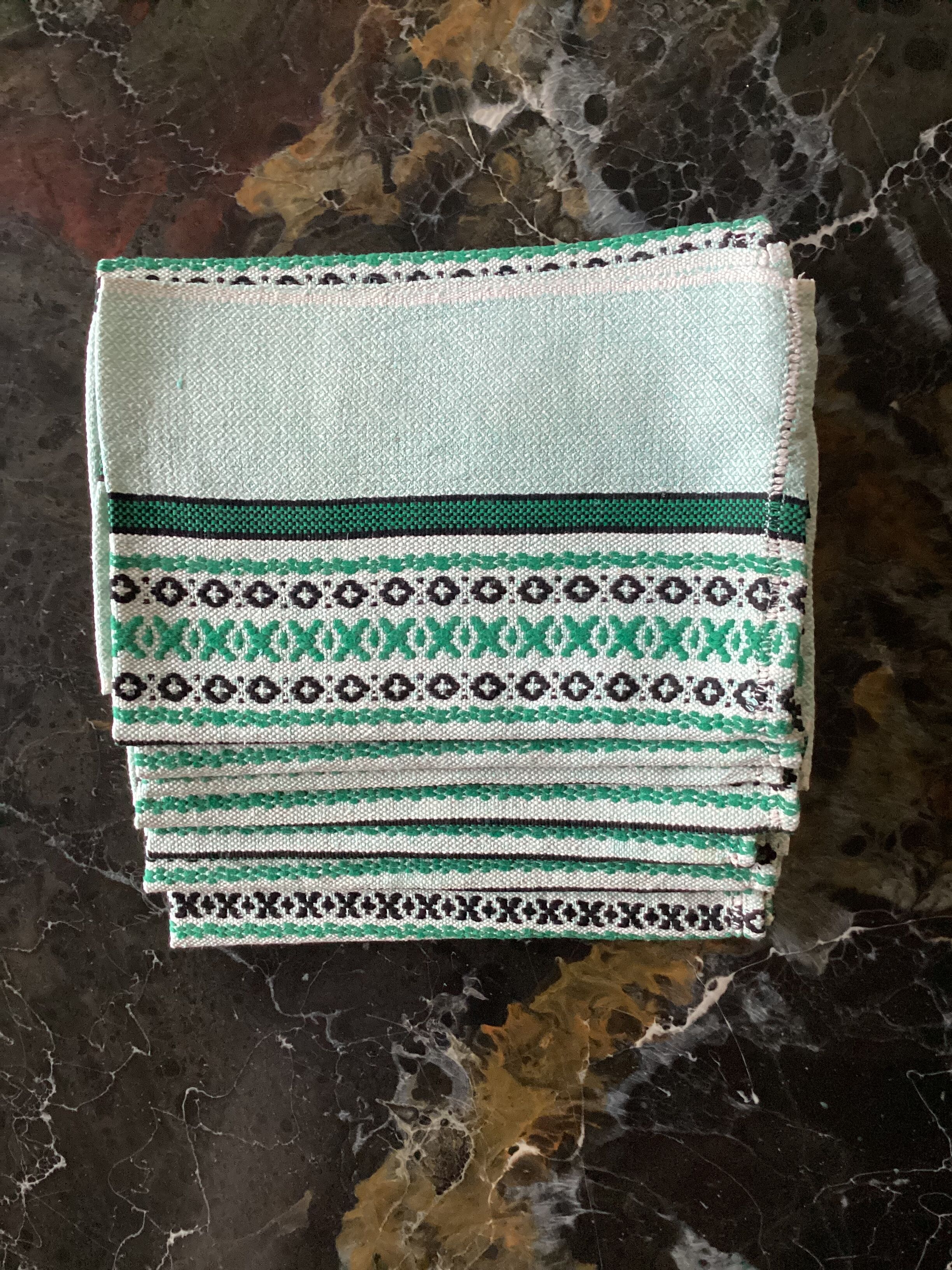 Set of 7 napkins in cotton / linen vintage light green color