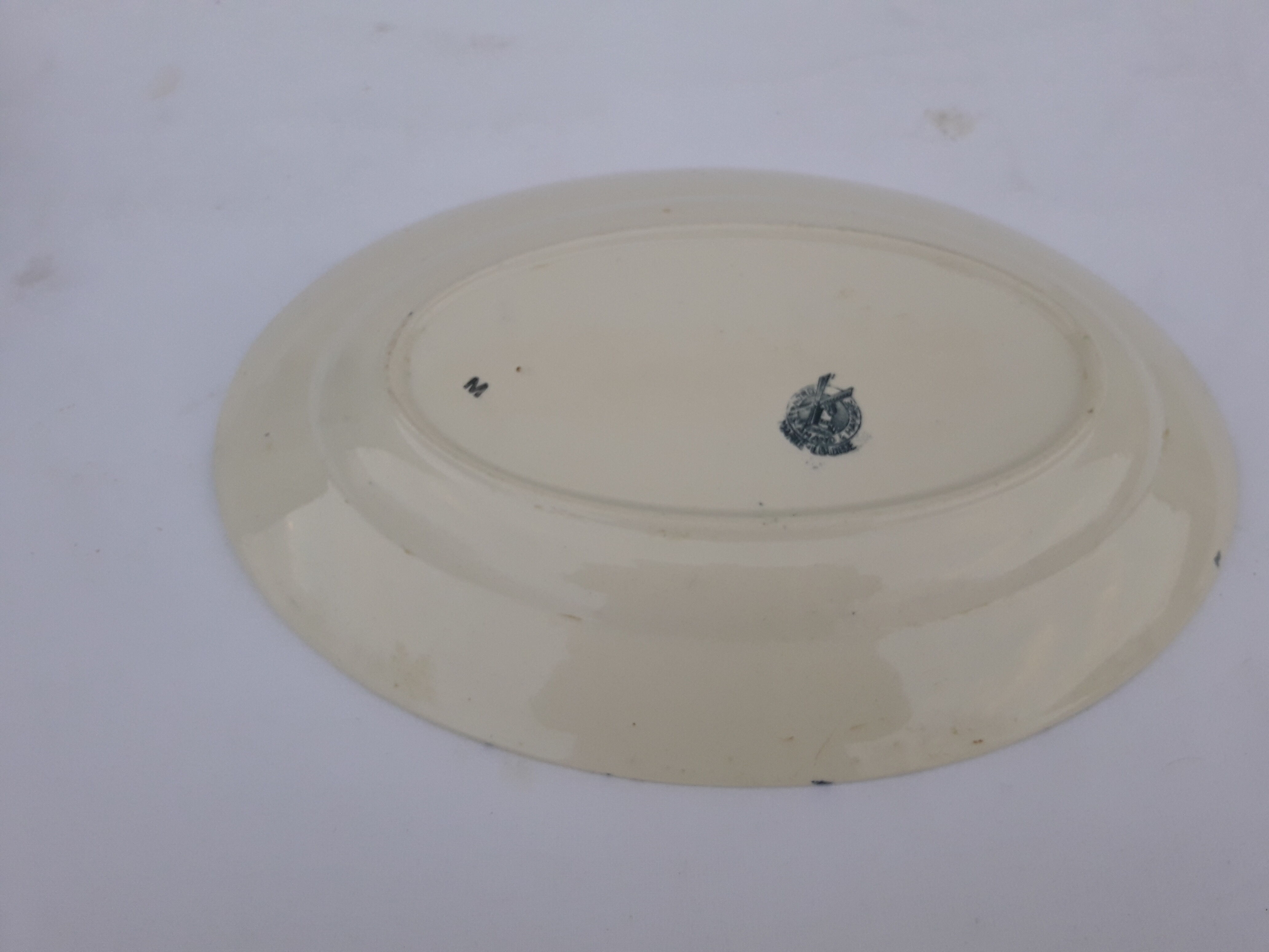 Plat ovale  Saint Amand et Hamage Marie Louise L 32 cm