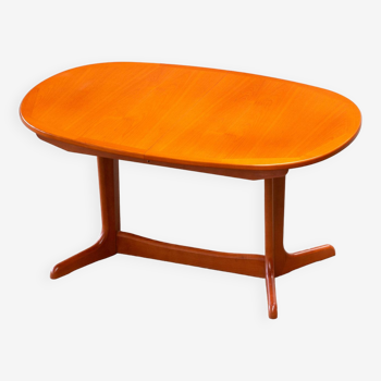 Scandinavian table