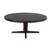 Scandinavian oval table