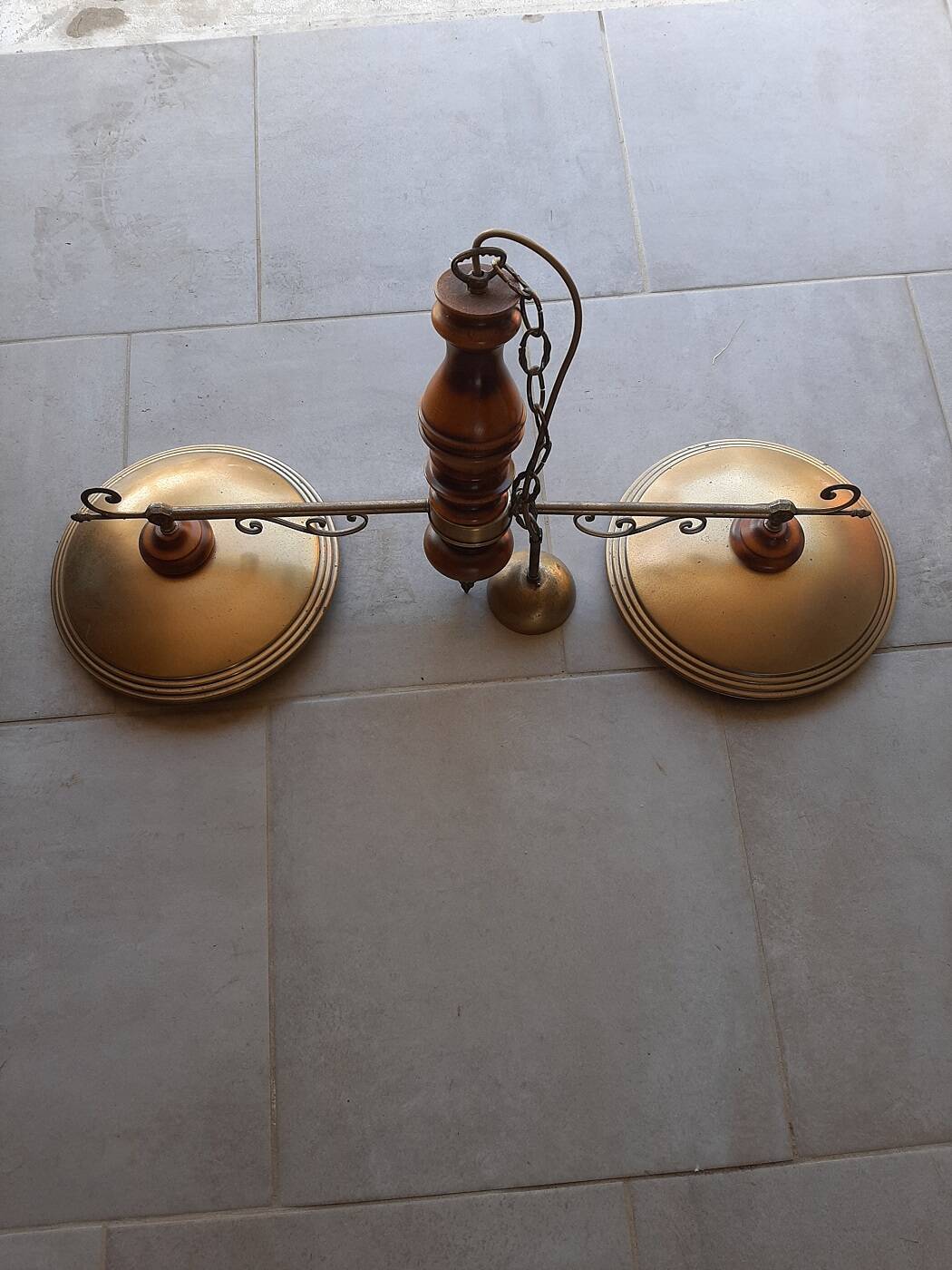 Pendant light