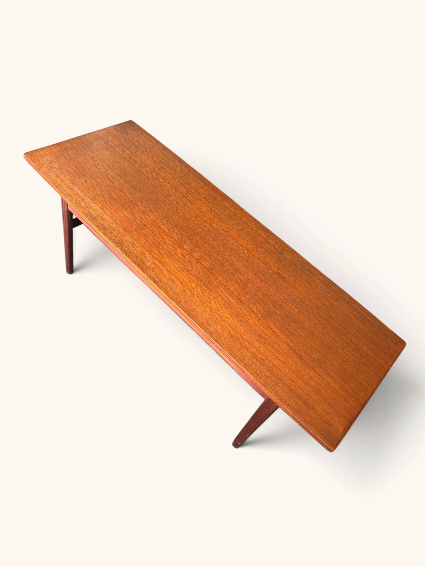 Vintage Mid-Century coffee table and dining table in one, Grete Jalk for Glostrup.