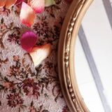 Knot locket mirror