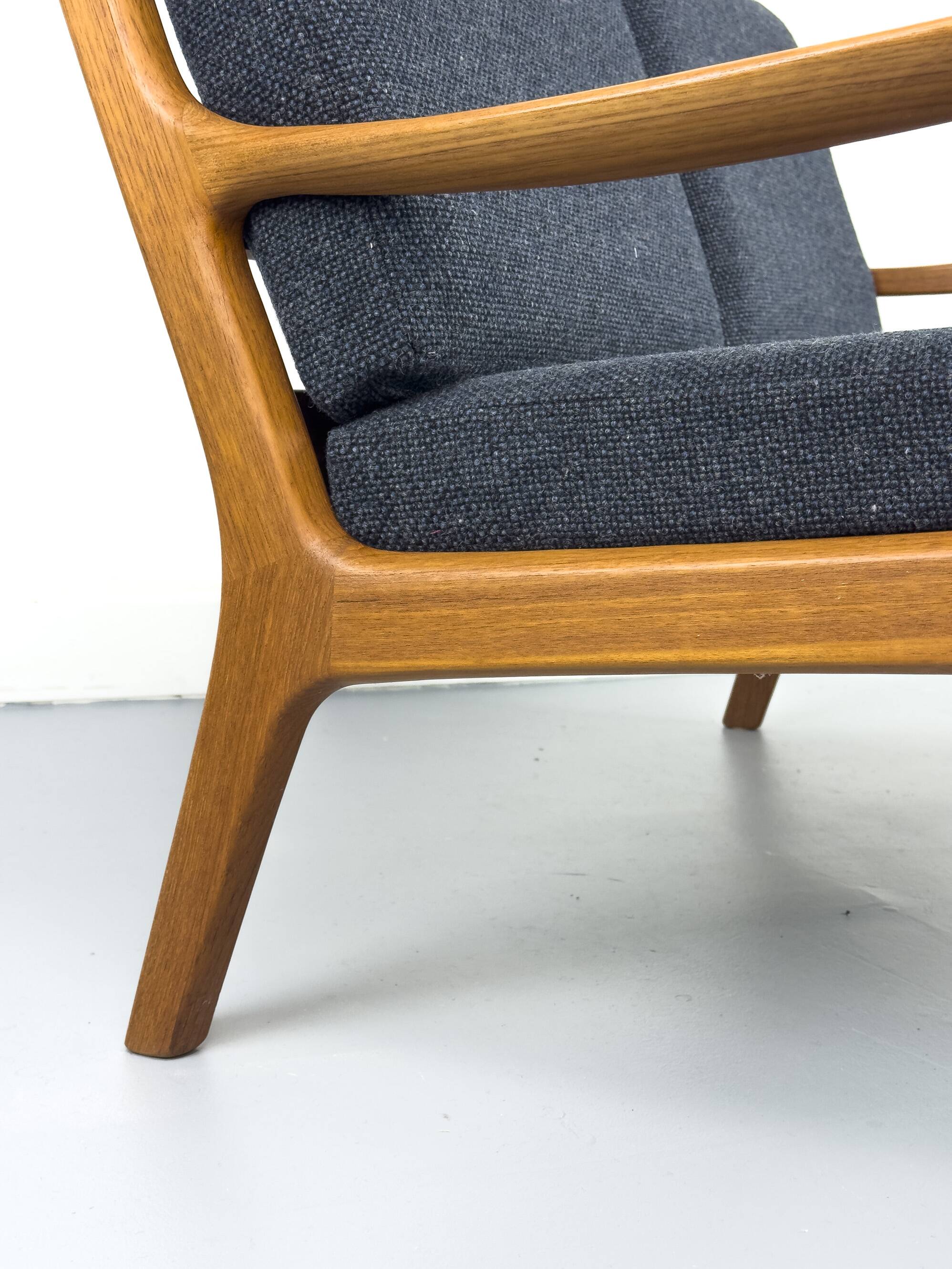 Vintage Two-Seater Senator Sofa in Teak by Ole Wanscher