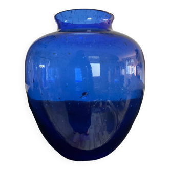 Vintage vase in cobalt blue bubbled glass paste