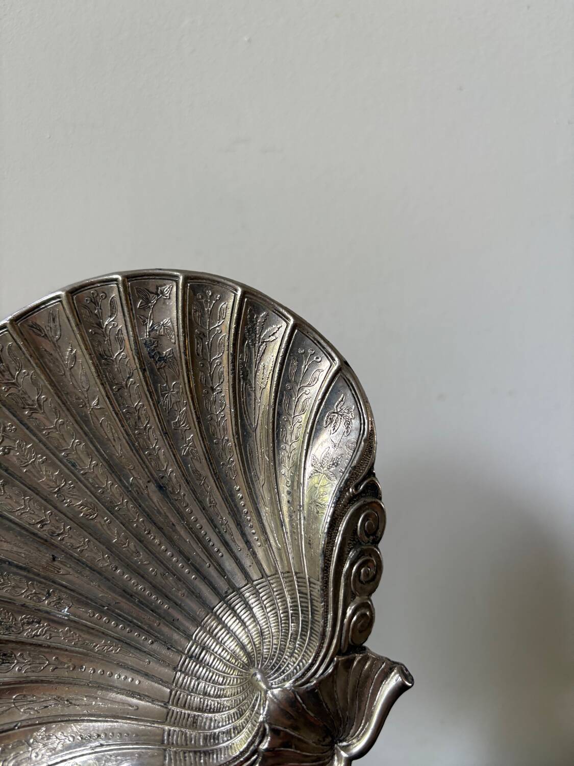 Silver-plated metal shell emptier, 1800