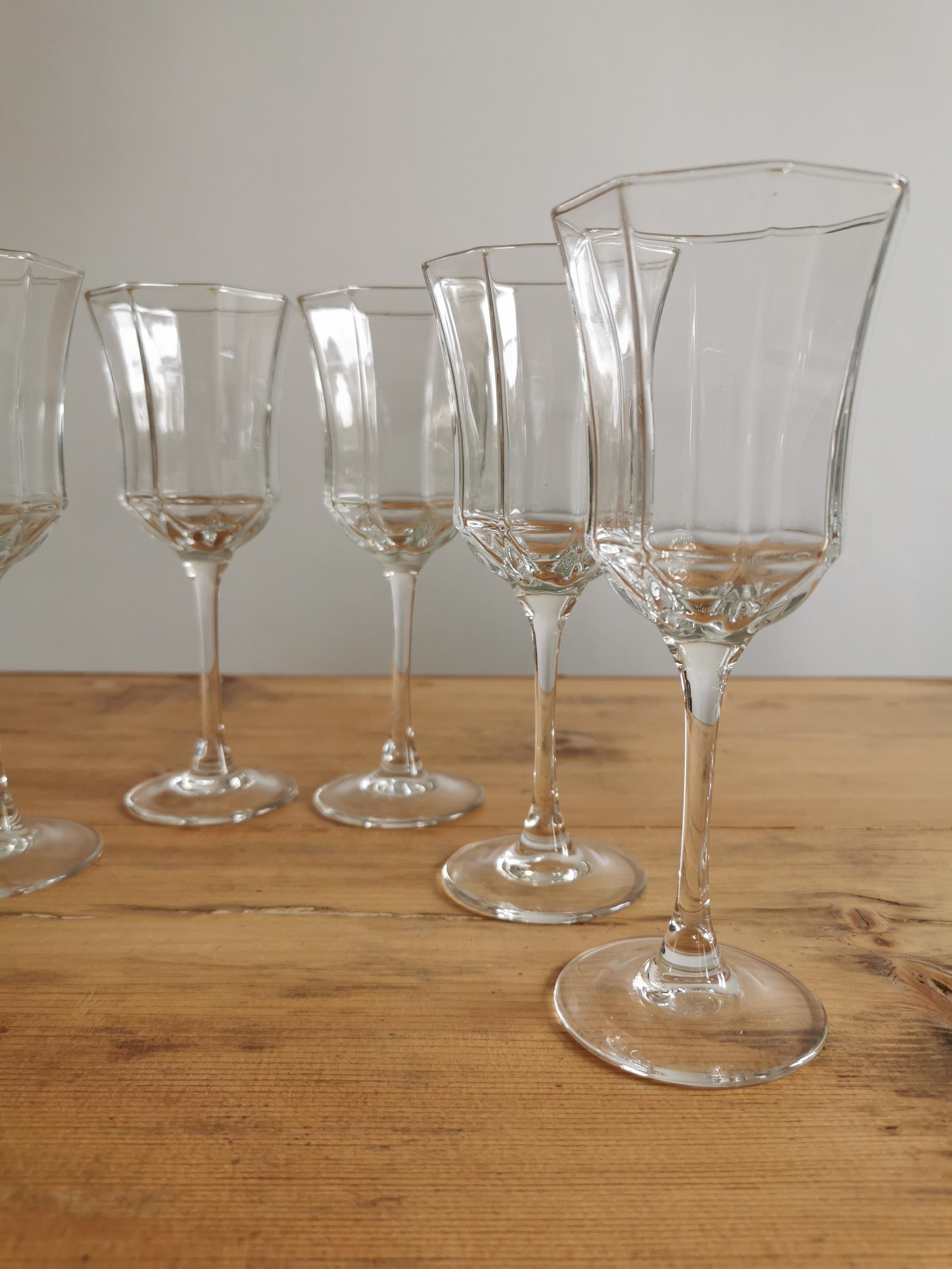 Service of 6 wine glasses Luminarc France