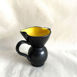 Black and yellow pitcher 50s