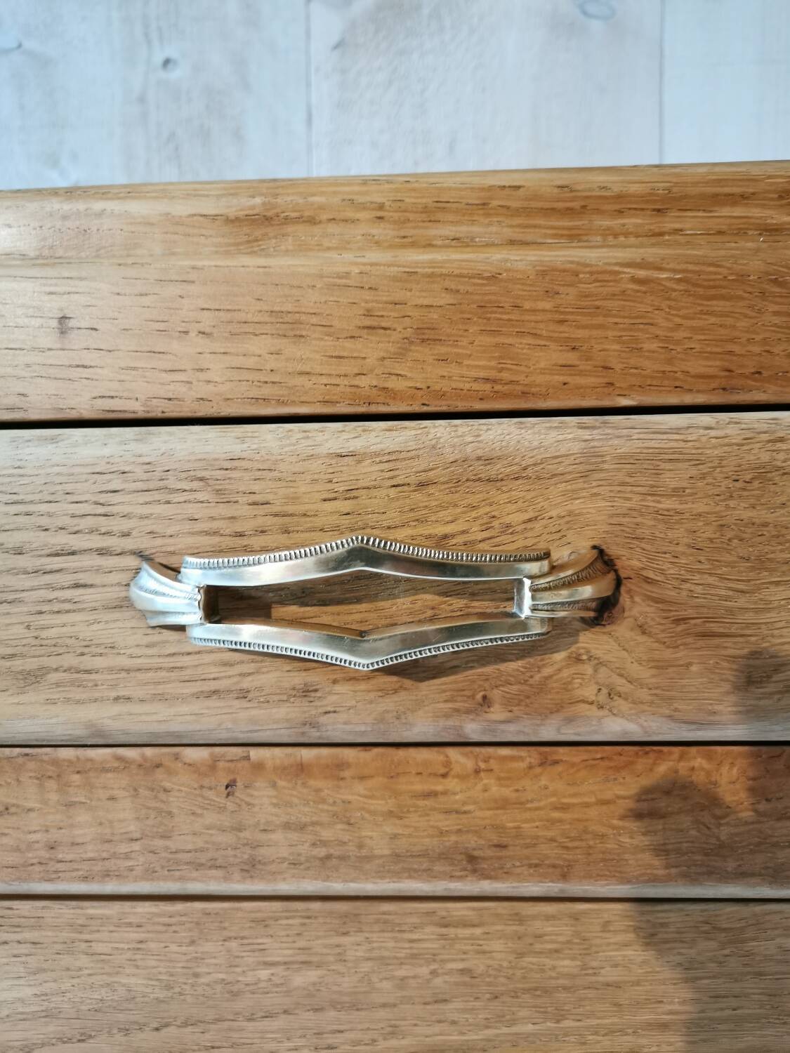 Compass feet sideboard