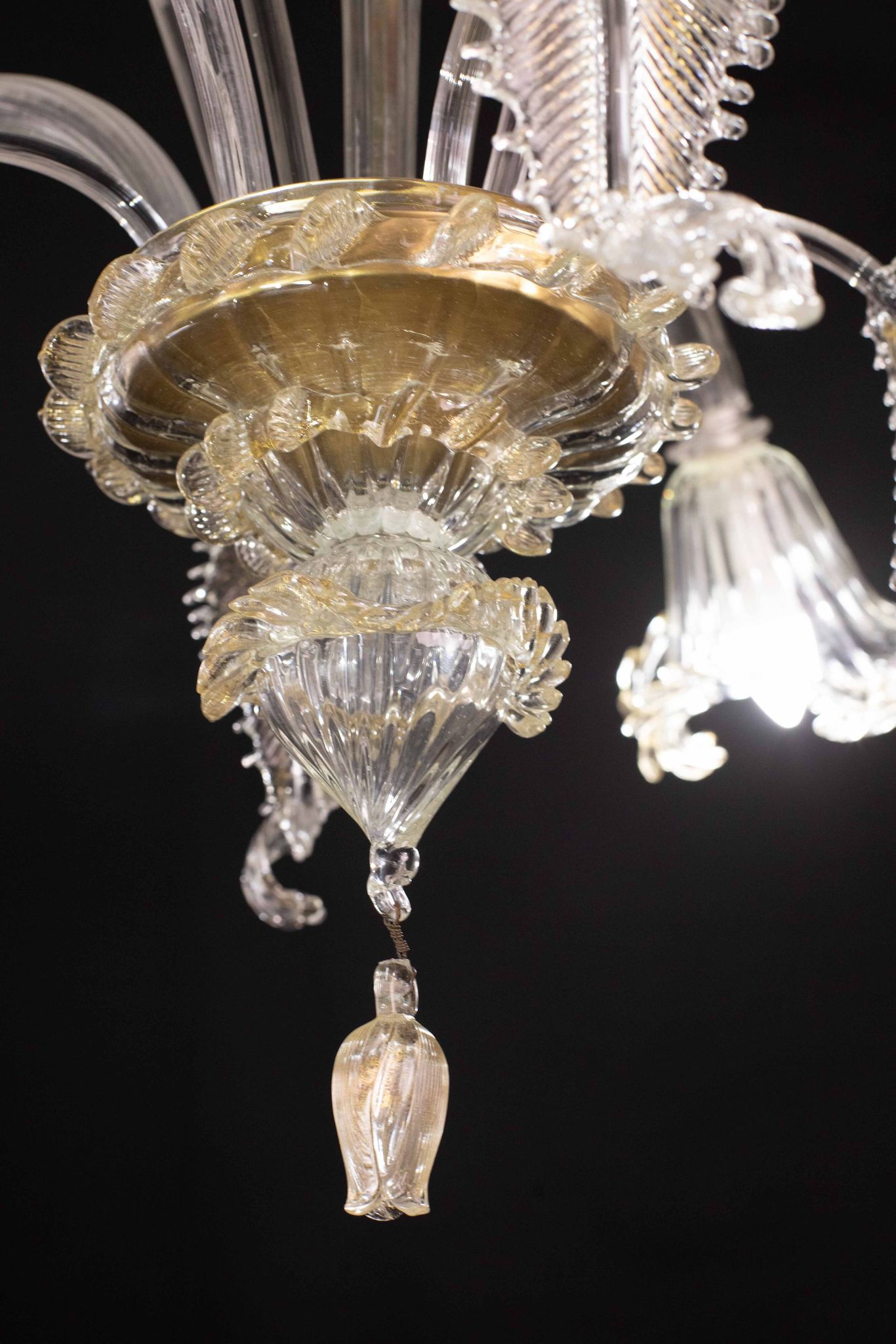 Charming vintage Venetian chandelier, transparent and gold Murano glass, 1970s