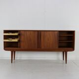 Danish design sideboard in teak by Gunni Omann
