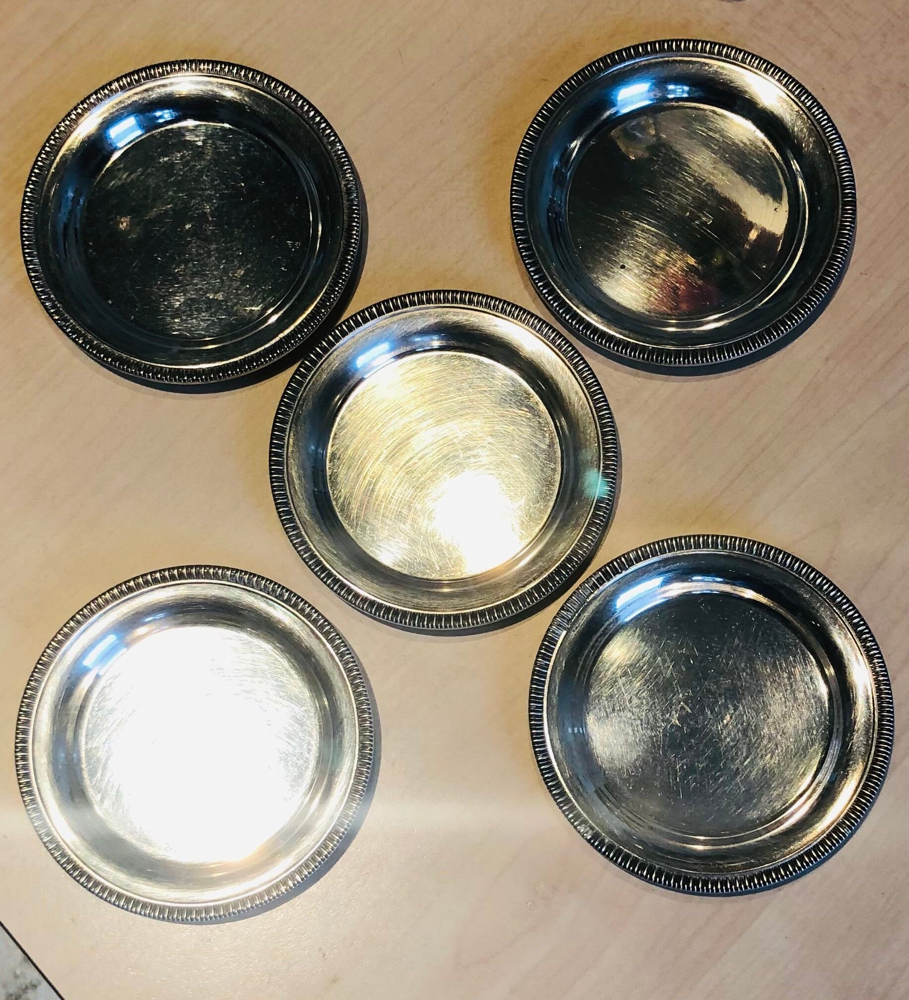 Set of 5 silver metal underglasses