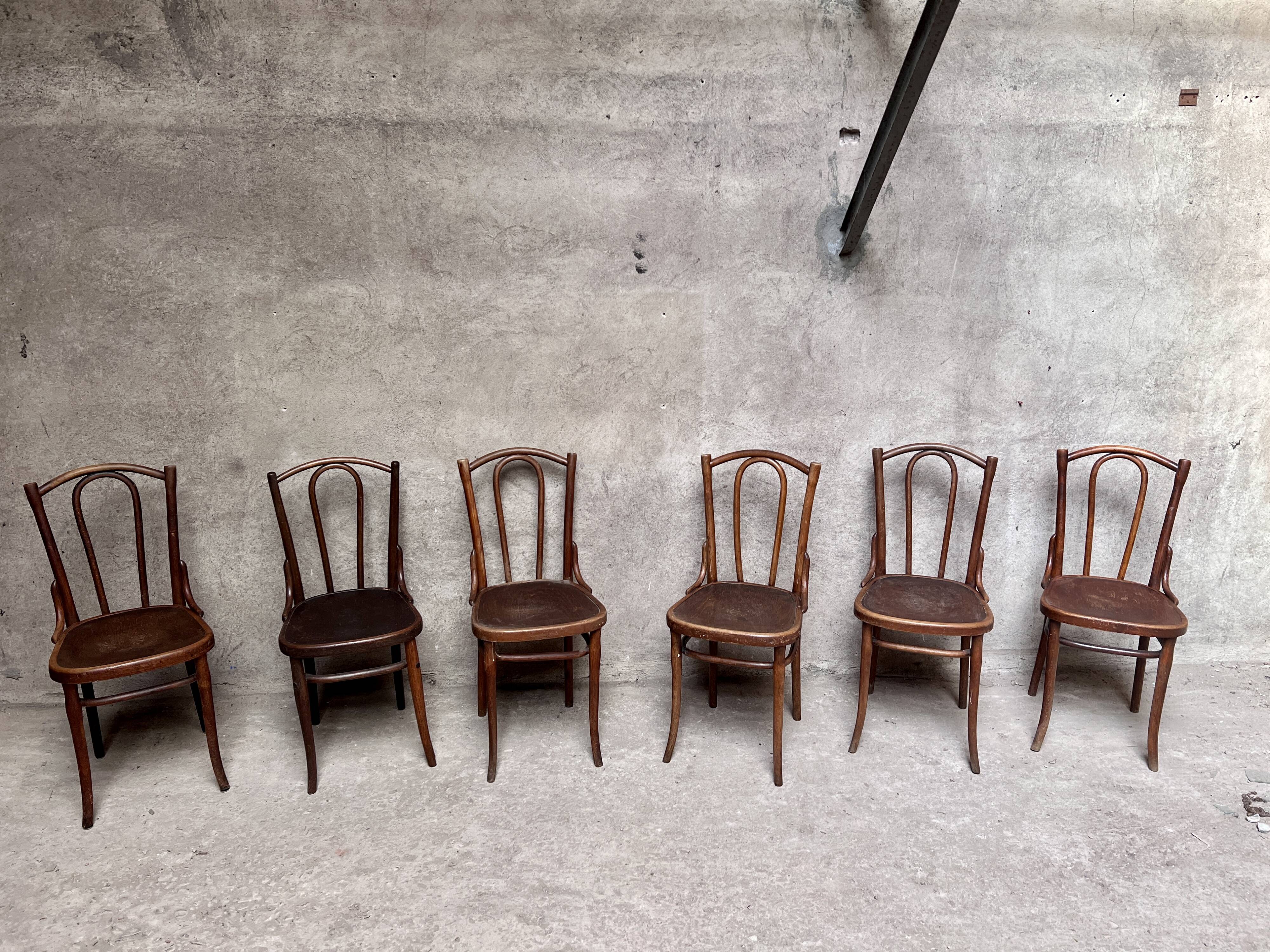 Set of 6 vintage bistro chairs