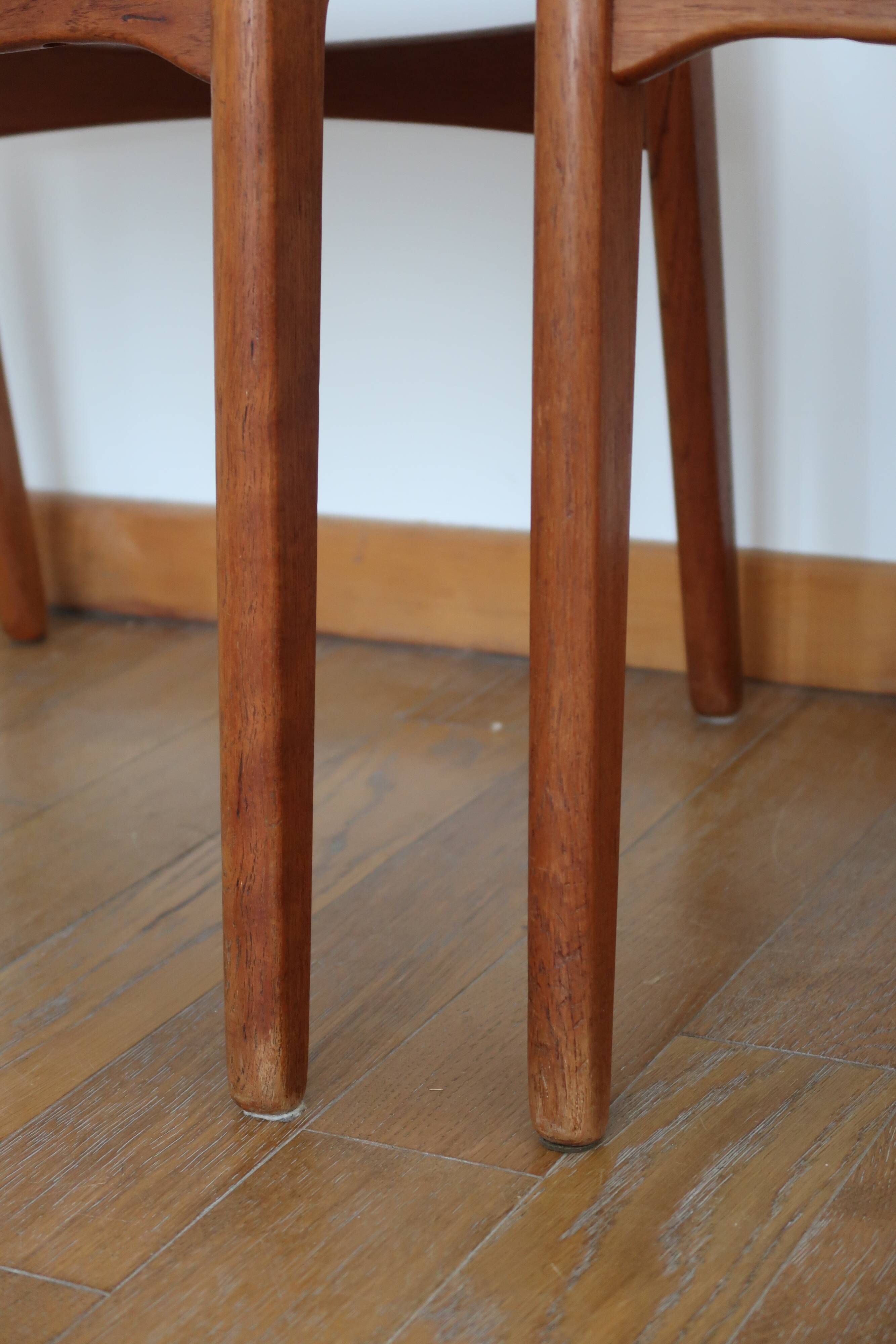 4 chaises vertes danoises estampillées