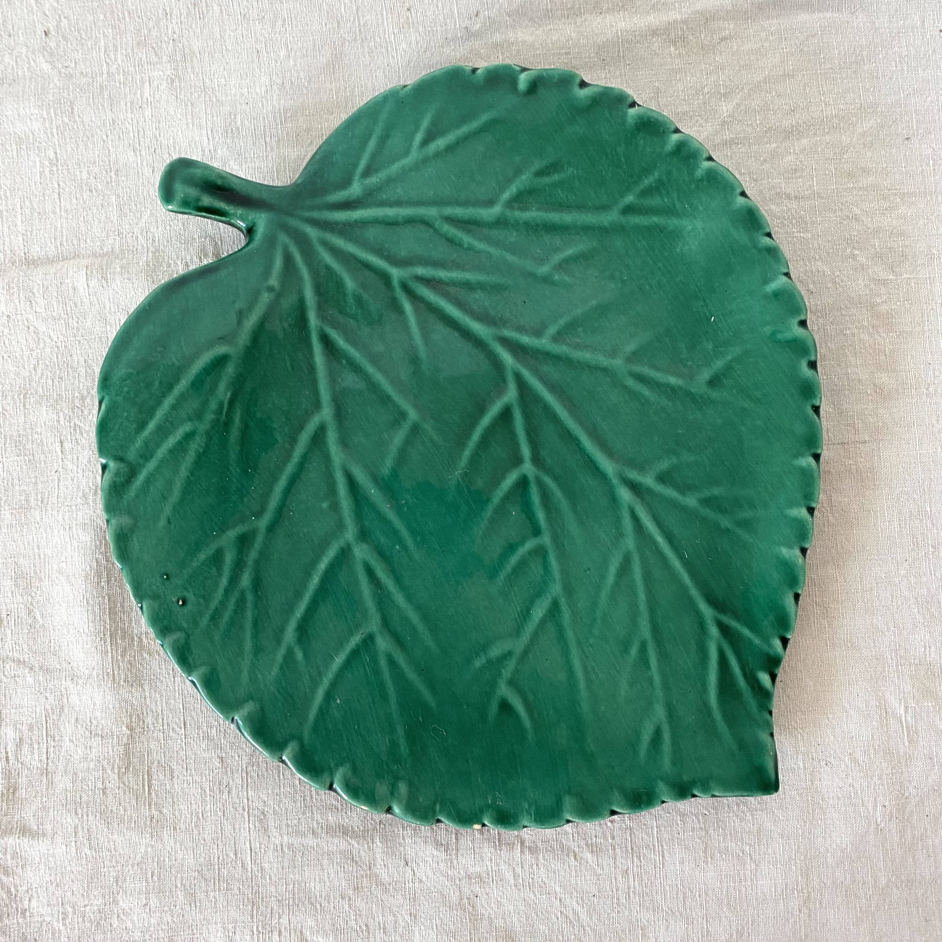Plat feuille vintage en céramique