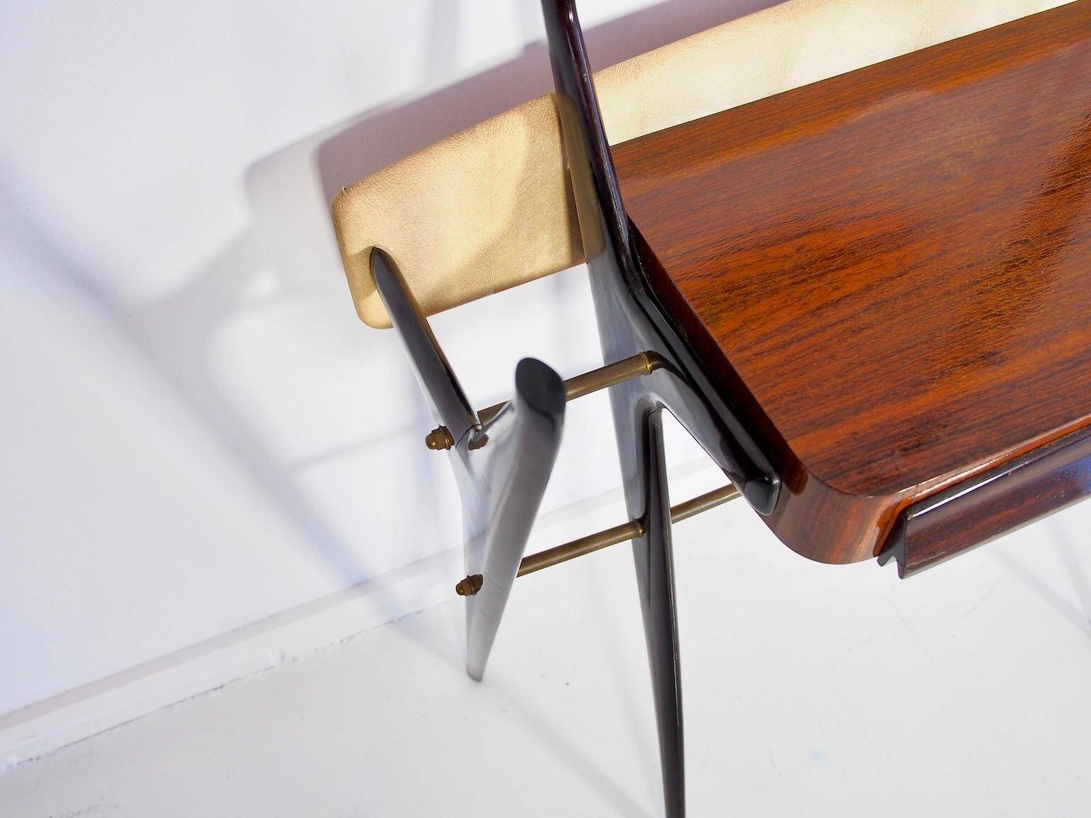Table console laquée avec plateau en verre et miroir