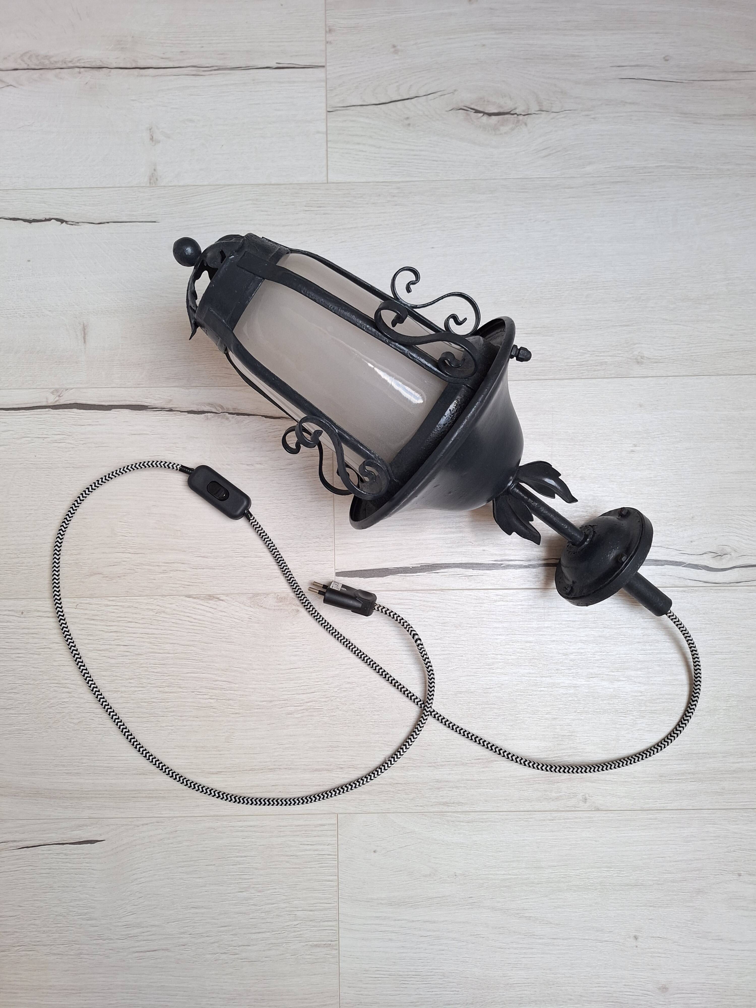 Portable lamp