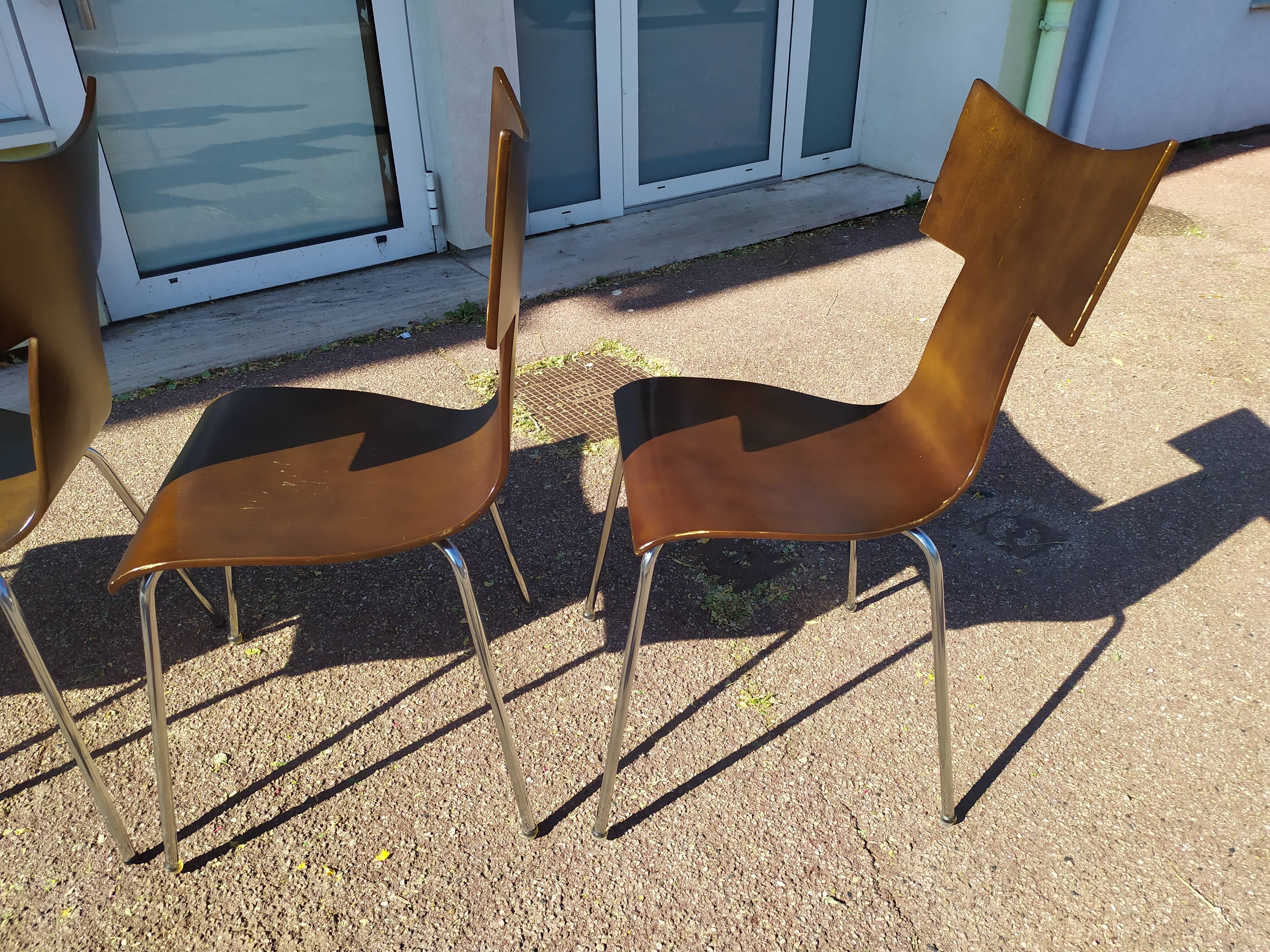 Set of 4 metal and wood chairs