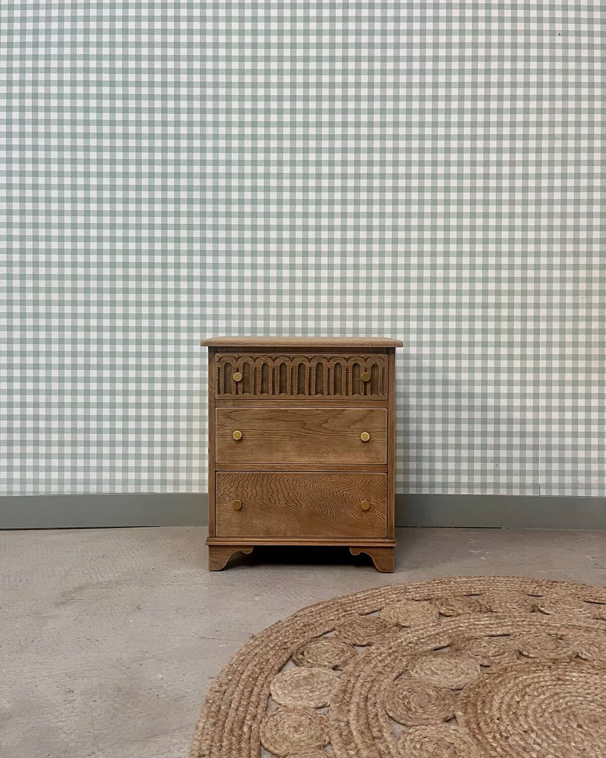 Oak bedside table (refurbished)