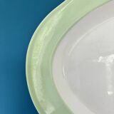 Oval serving dish in earthenware.