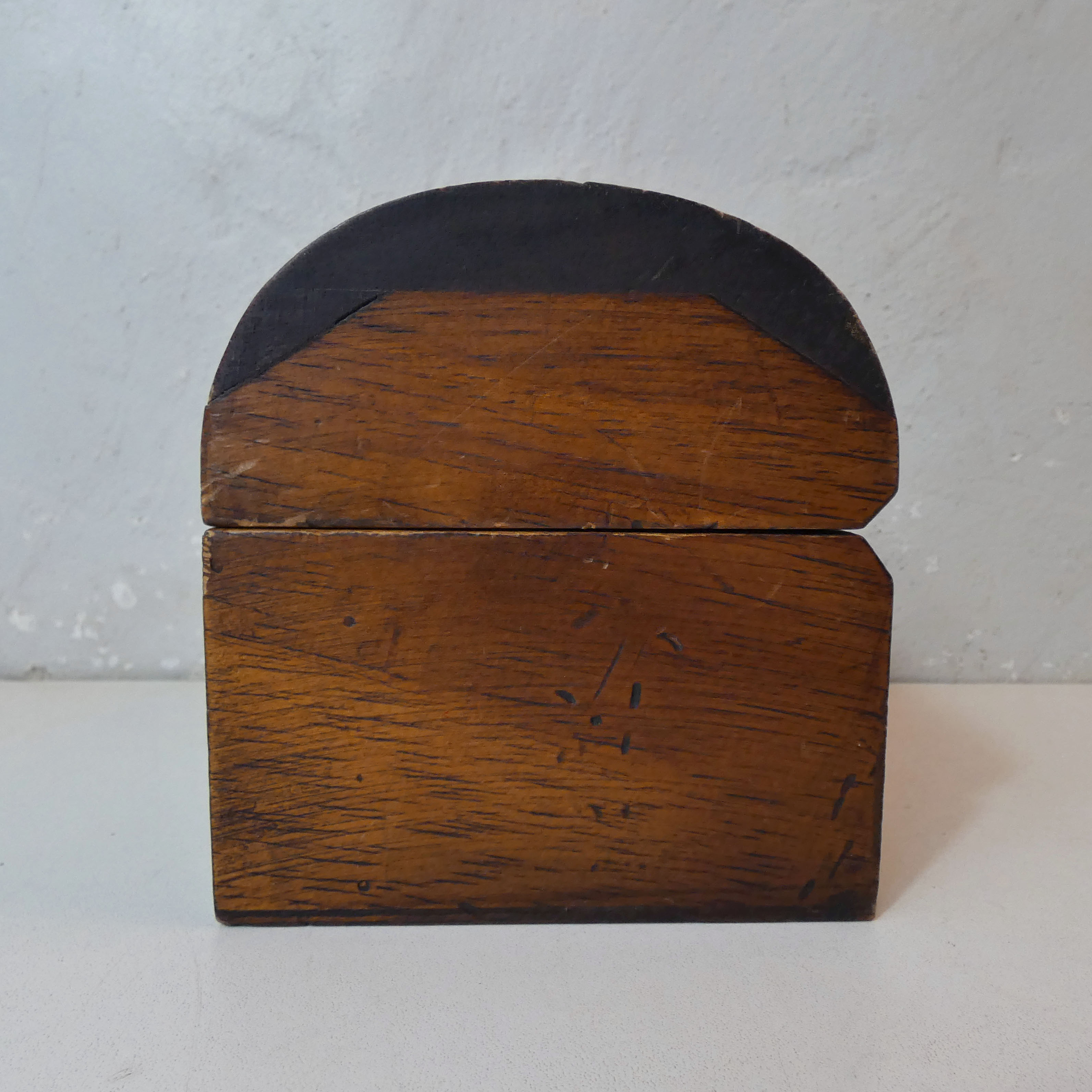 old wooden box vintage jewelry box