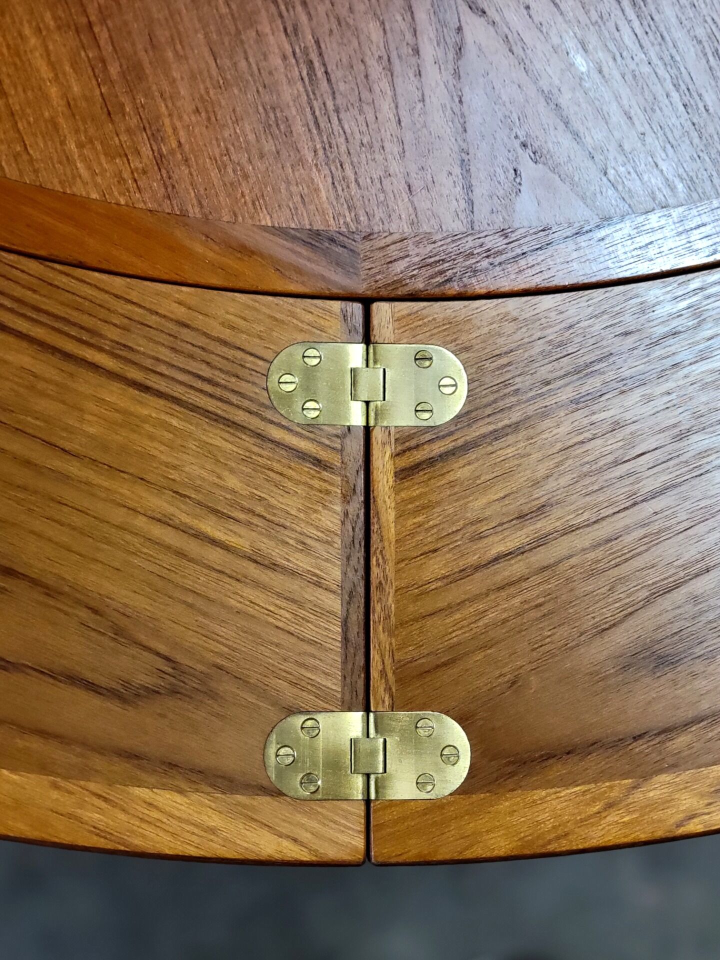 Dyrlund Flip Flap Lotus dining table in teak Denmark 1960
