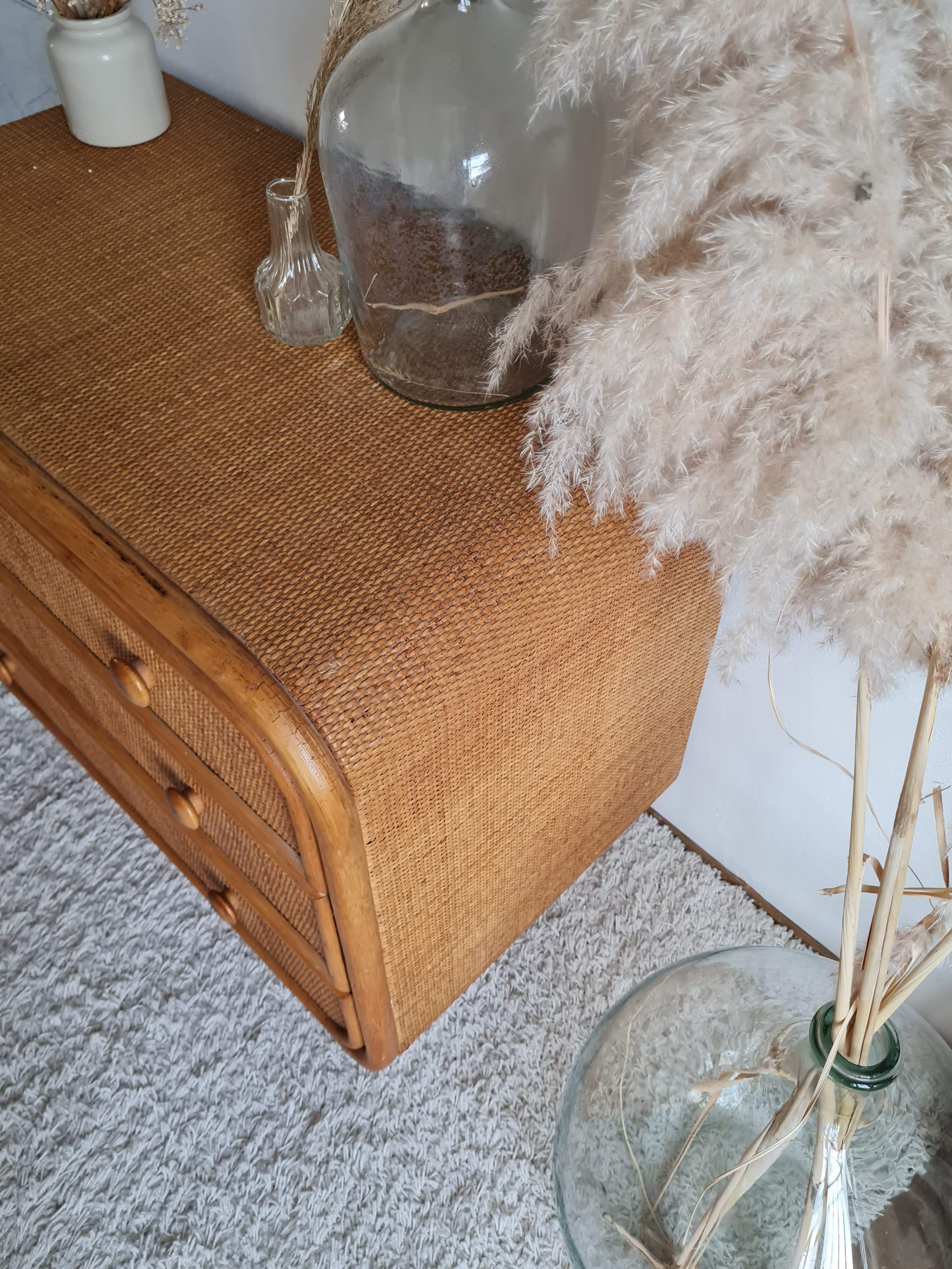 Commode en rotin vintage années 60