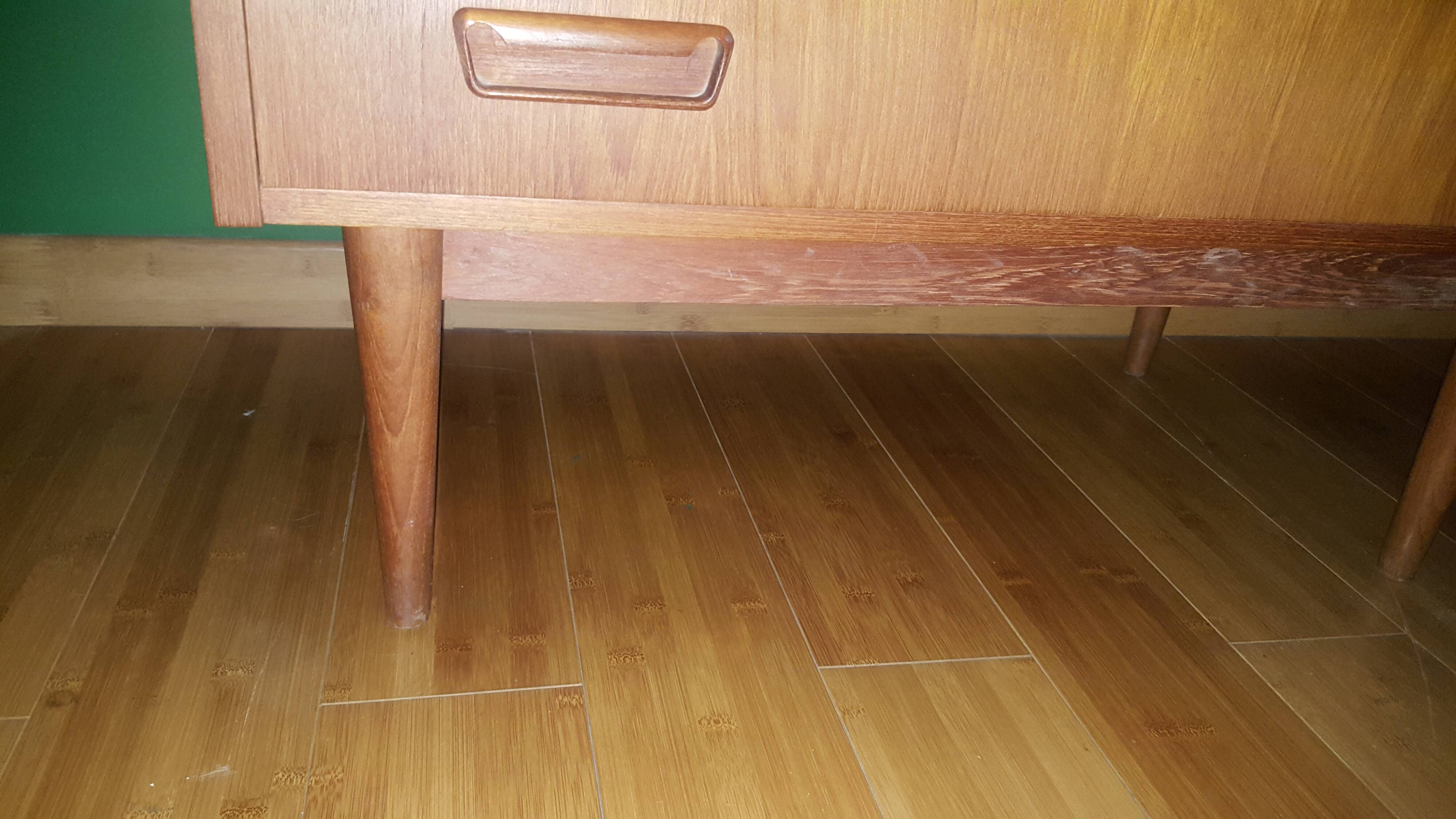 Secretary Gunnard Nielsen Tibergaard in teck