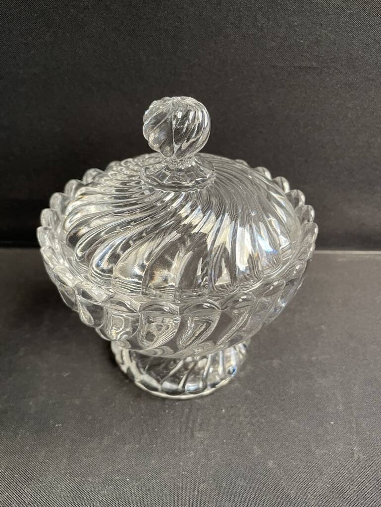 Molded crystal sugar bowl – Baccarat Twisted bamboo