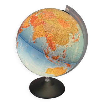 Luminous earth globe