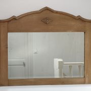 Miroir bois patiné glace biseautée vintage 76 cm x 96 cm