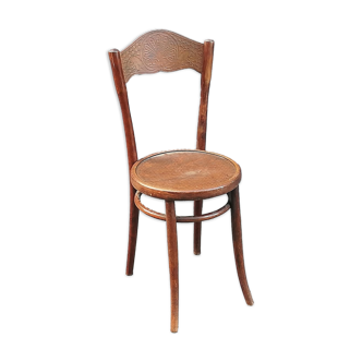 1900 curved wooden chair