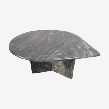 Table basse en marbre gris goute d'eau