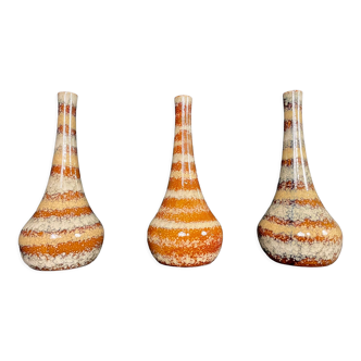 Série de trois vases en céramique