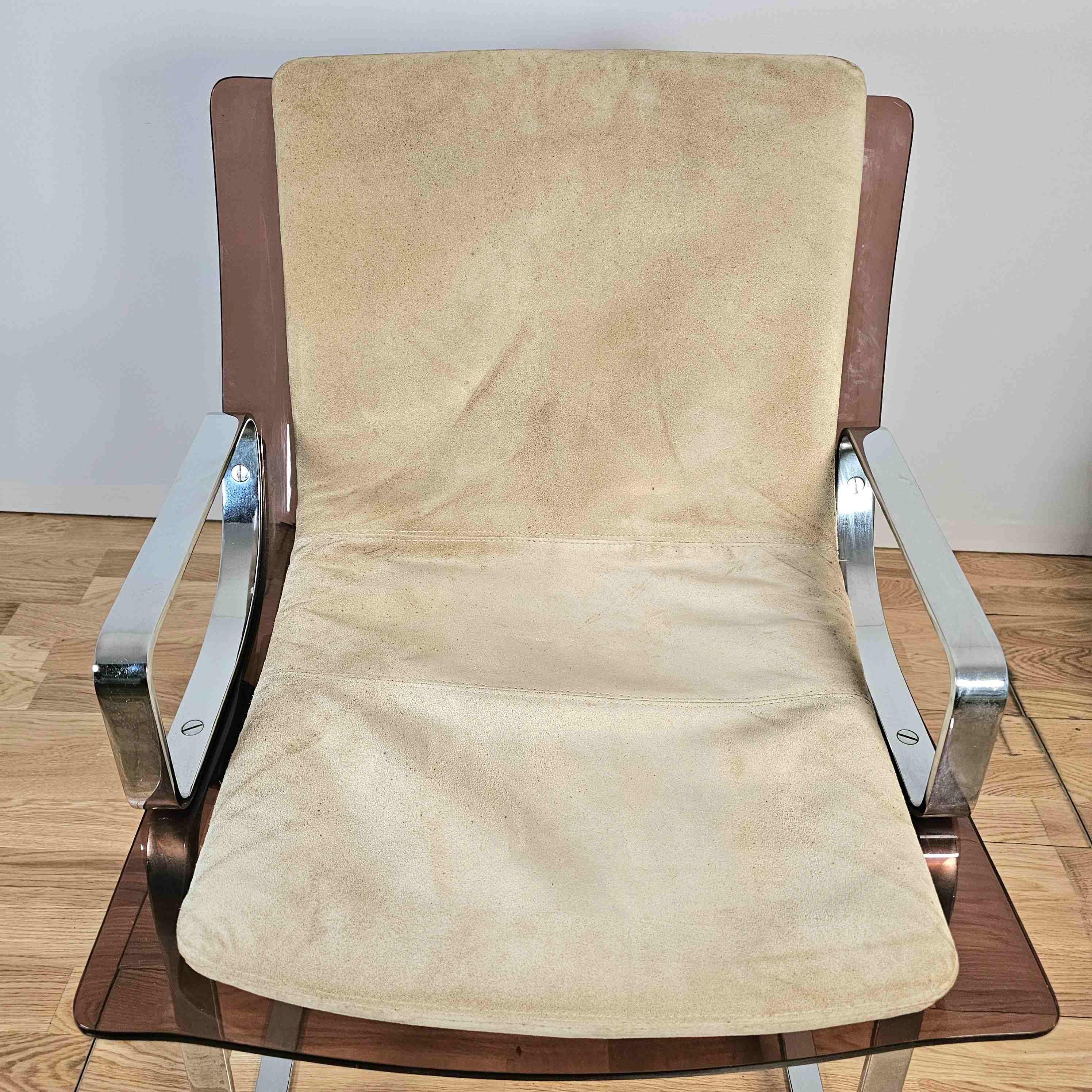 Apelbaum-Paris, pair of armchairs attributed to Raphaël in smoked plexiglass and chrome, 1960/1970