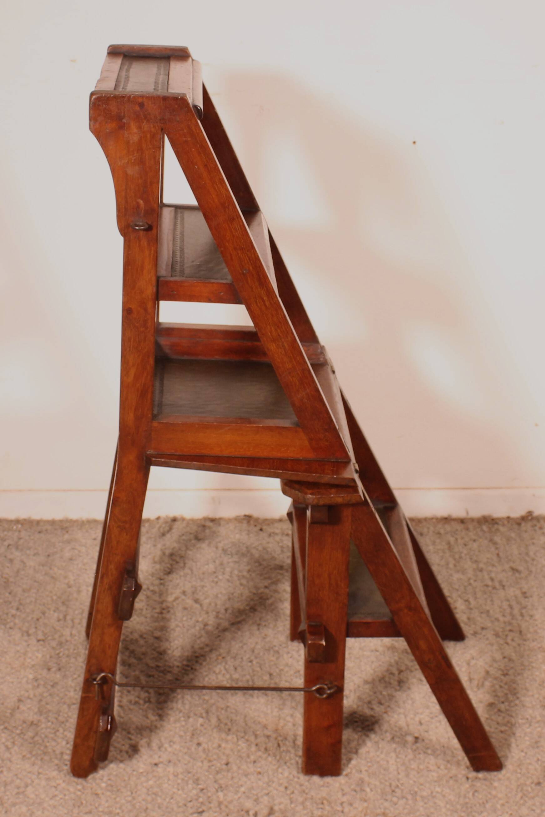 Transformable Library Step Stool into Chair - 19th Century