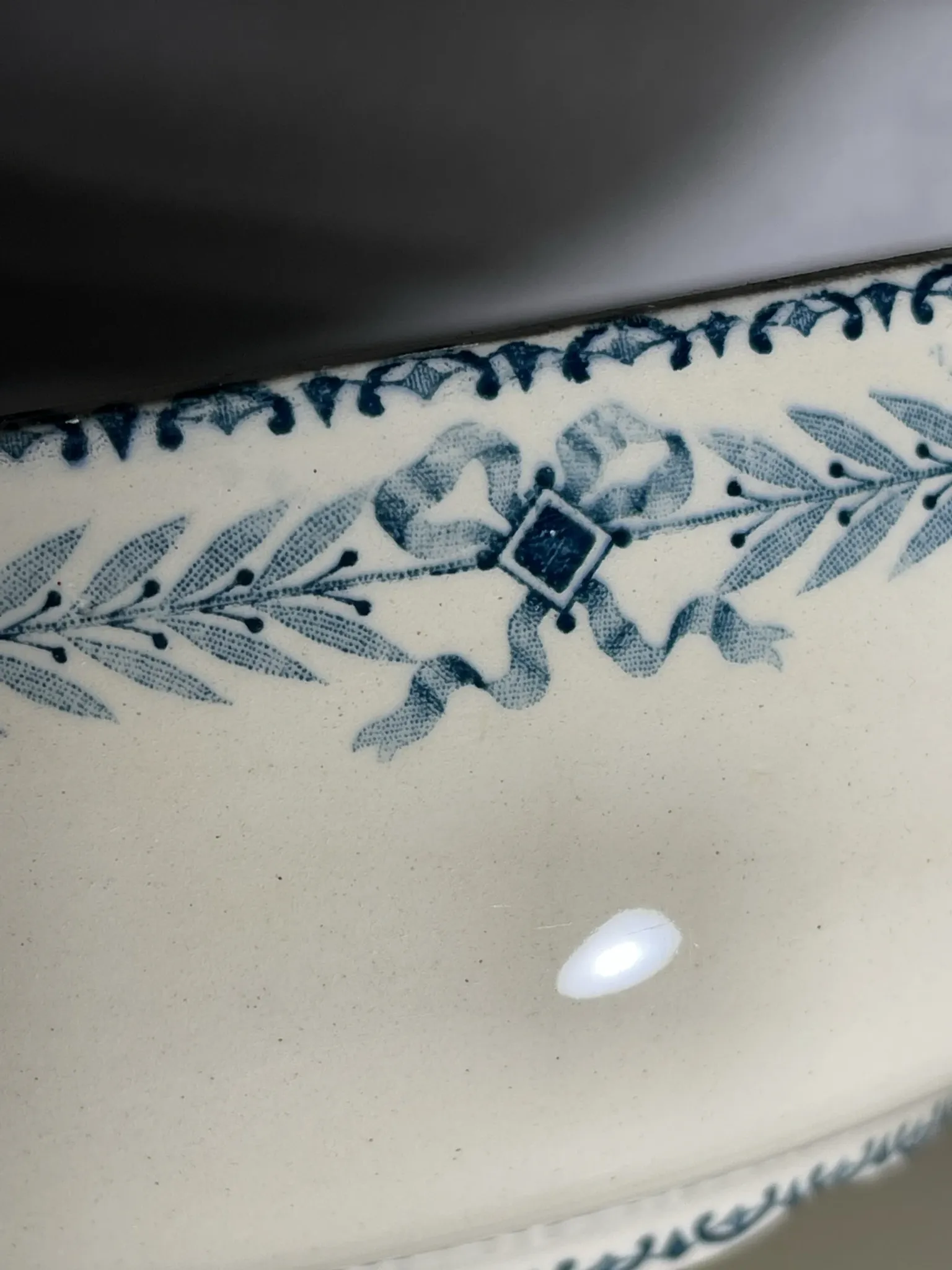 Ancient ensemble in ironstone – Boulenger Choisy-le-Roi, Chin model