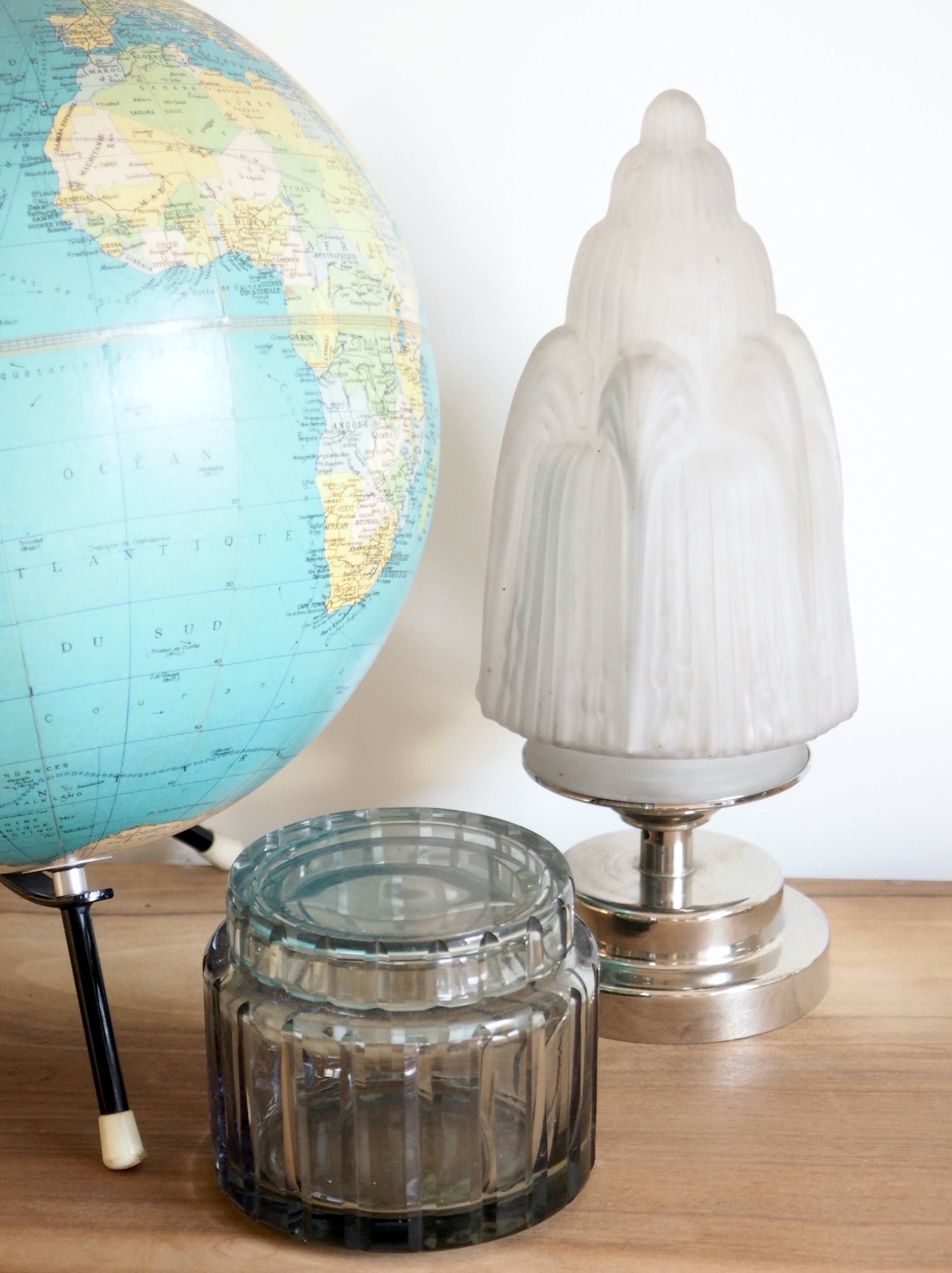 Art Deco fountain glass lamp