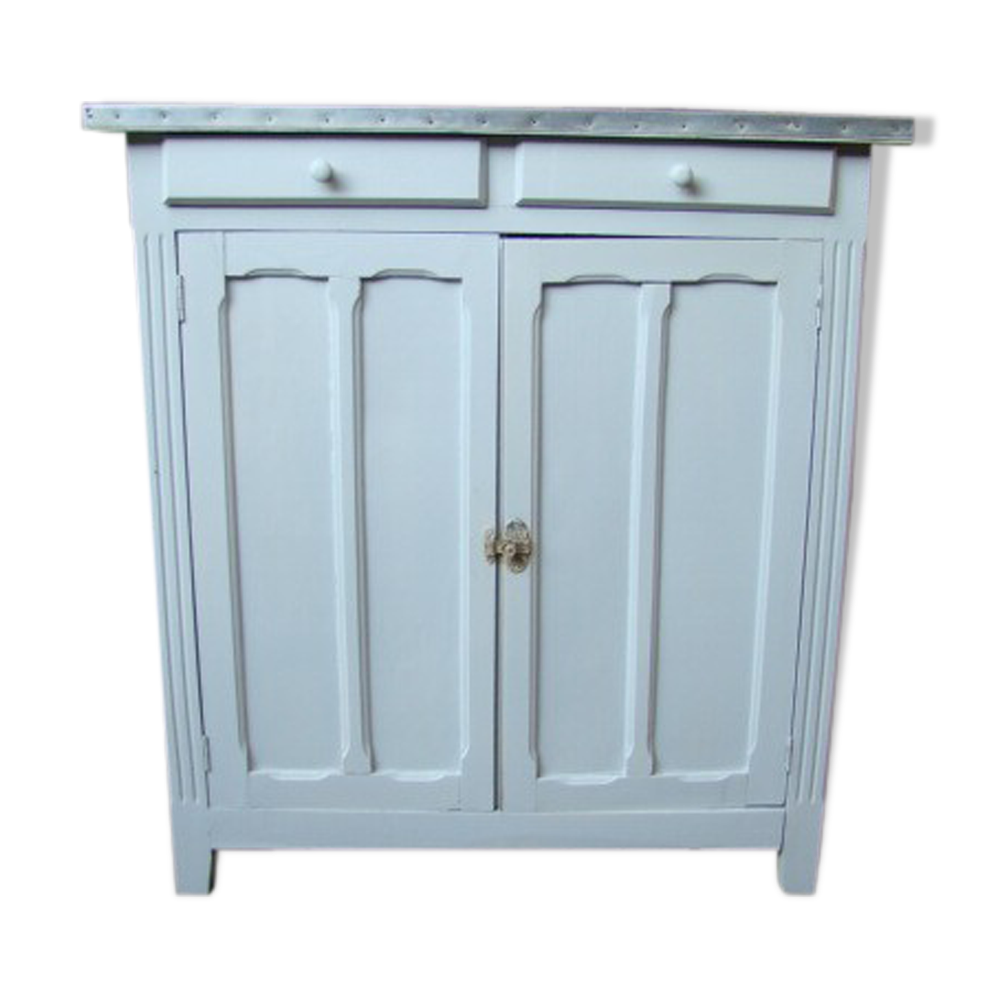 Former parisian buffet