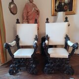 Paire de fauteuils d'apparat 19e en bois sculpté style néo-renaissance