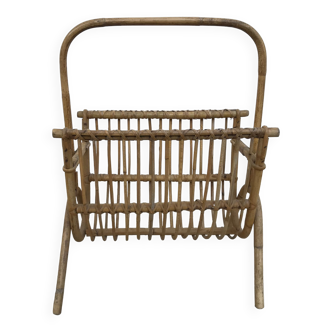 Porte-revues en rotin des années 50.