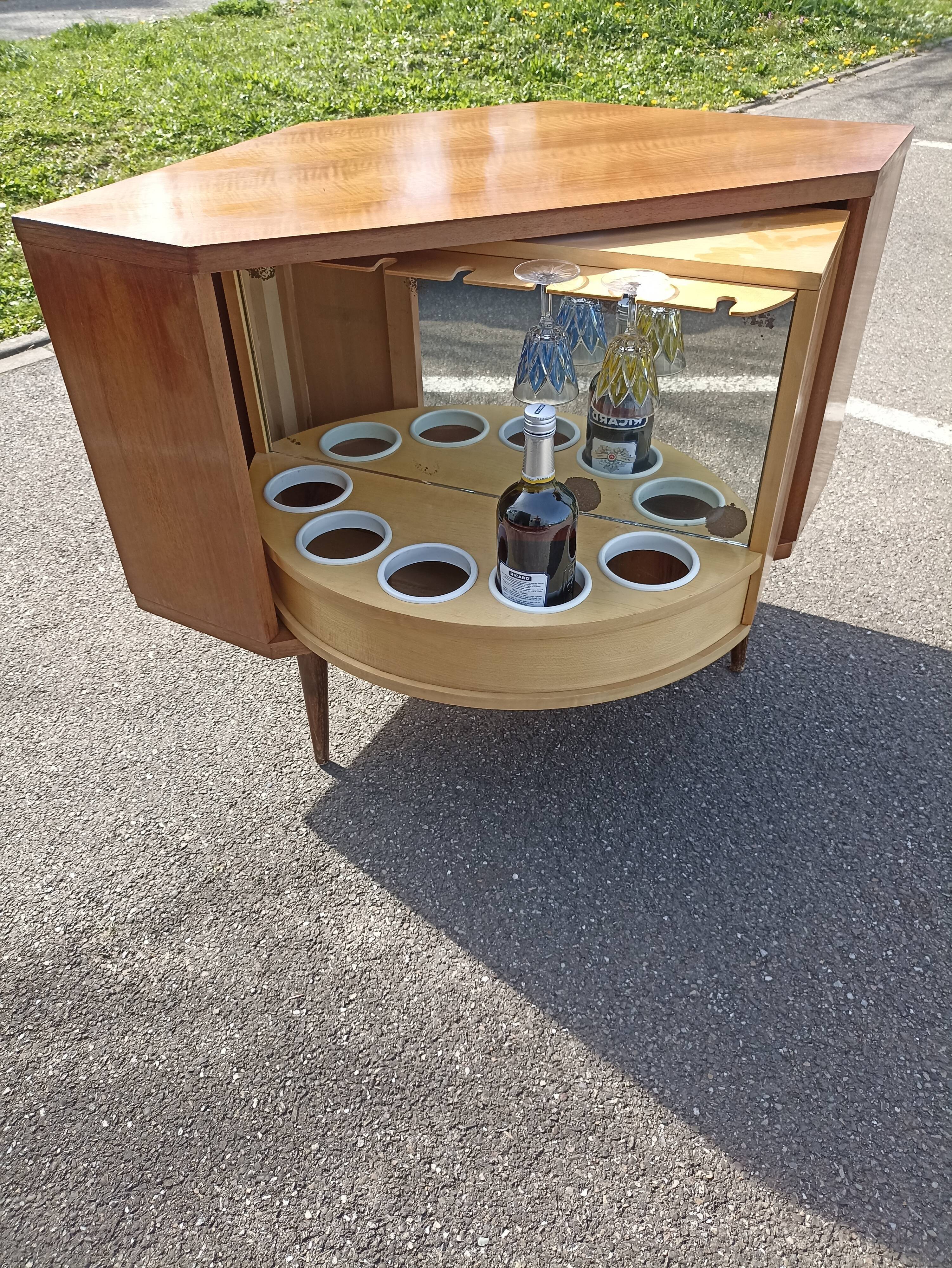 Meuble d'angle bar
