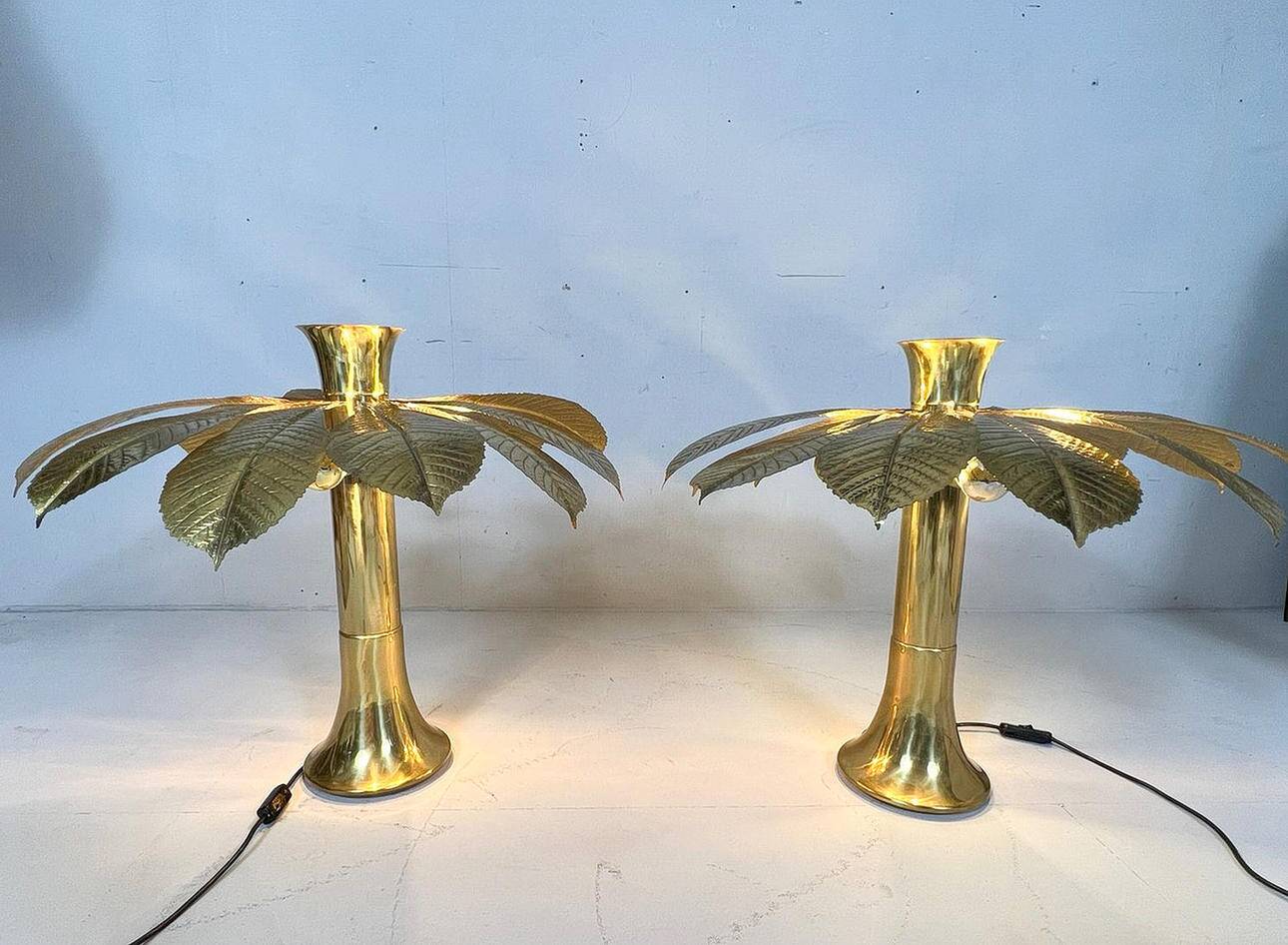 Carlo Giorgi. 2 sculptural lamps/table lamps by Carlo Giorgi for Bottega Gadda, model: Ippocastano, Italy, 1970s.