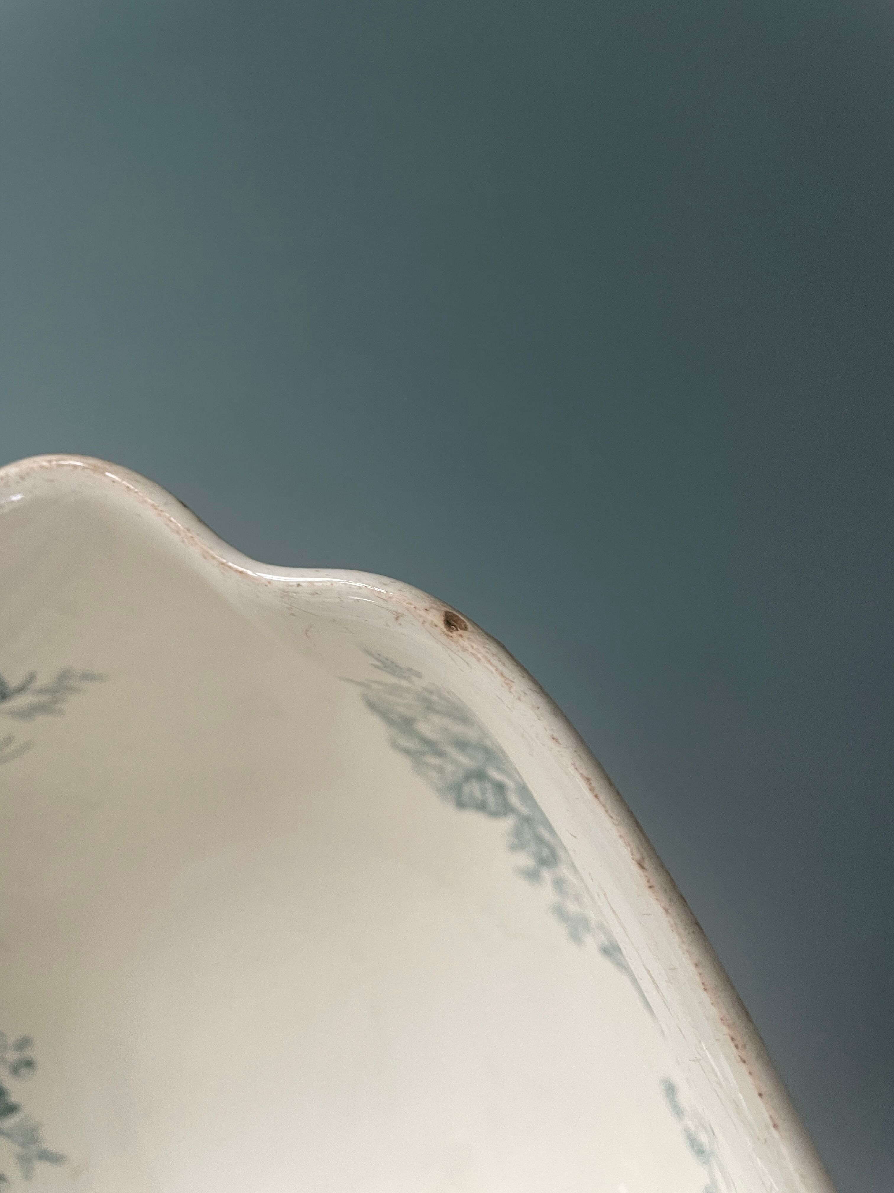 Nineteenth century earthenware bowl from Longwy, Mignon model